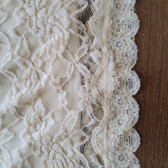 Kimchi Blue White Lace Skirt - Picture 6 of 6